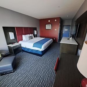 Deluxe Double Room Shower